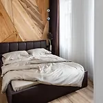 شقة Romari дарії гусяк 12
