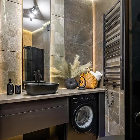 Romari оперний театр вул таманська 12 * Lviv