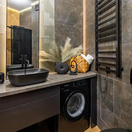 Apartment Romari дарії гусяк 12 *