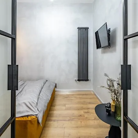 Romari Apartment