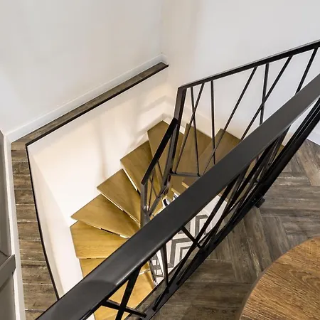 Romari оперний театр вул таманська 12 Apartment
