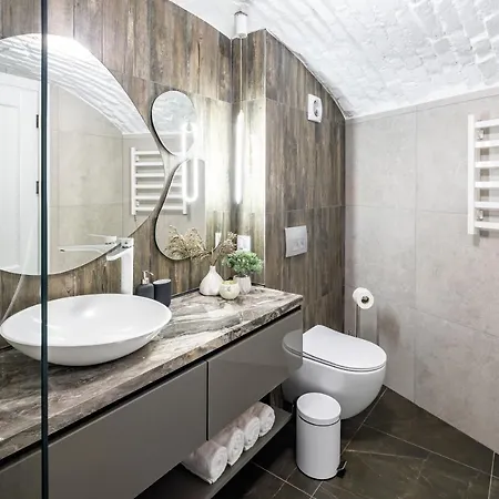 Romari Apartment Lviv