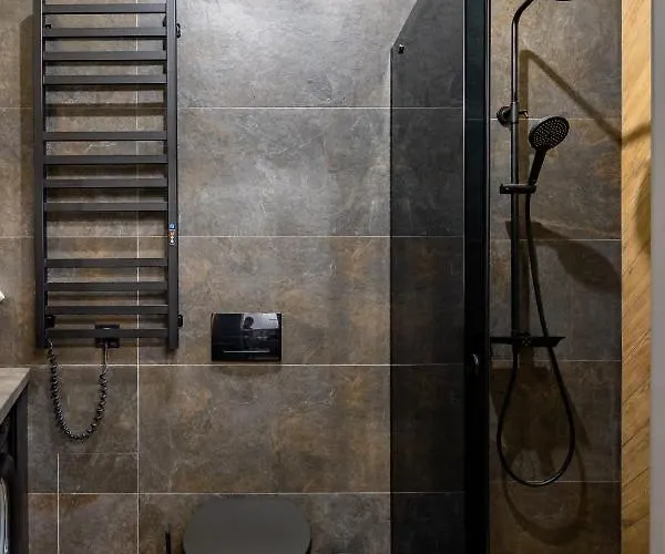 Апартаменты Romari *