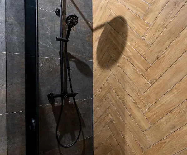 Romari дарії гусяк 12 شقة *